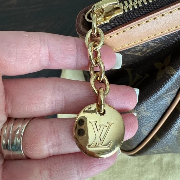 Louis Vuitton Tivoli PM - Picture 5 of 16